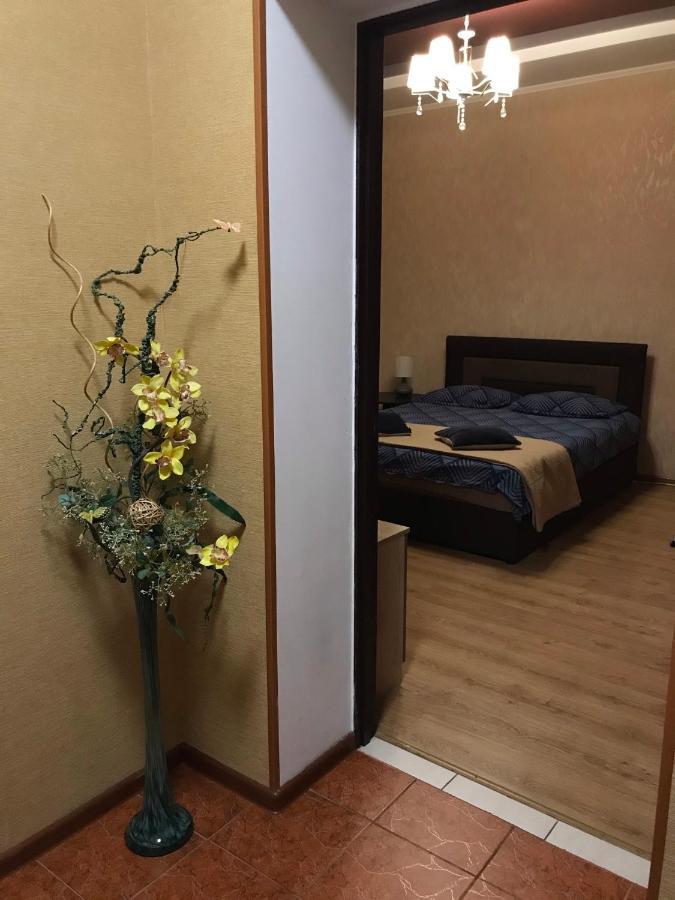 Rent Apartment In The Center Of Chernihiv Exterior foto