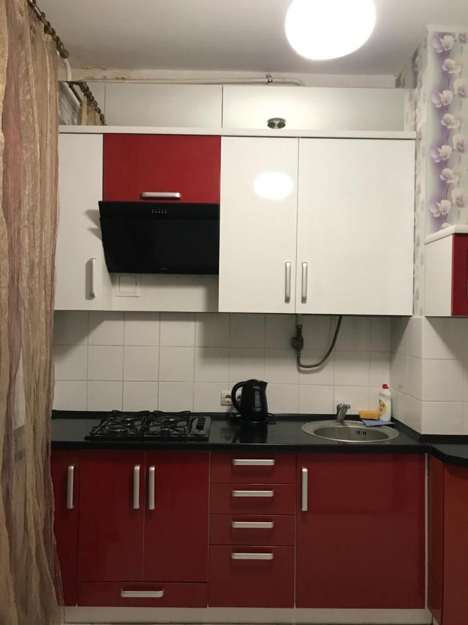 Rent Apartment In The Center Of Chernihiv Exterior foto